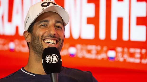 Daniel Ricciardo unhappy with Red Bull rival over festive gift - GPFans.com