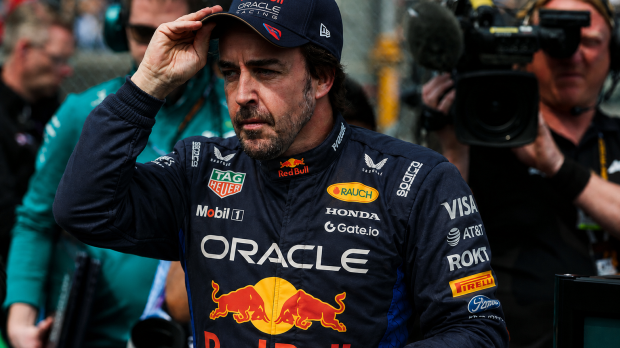 Fernando Alonso is mocked up wearing Red Bull attire — Photo: © IMAGO