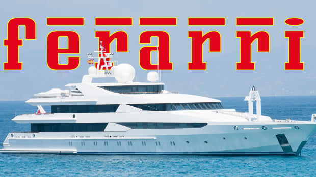 A yacht with the word ferrari above it — Photo: © IMAGO