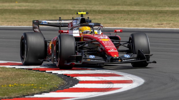 Hamilton during practice at Silverstone — Foto: © IMAGO