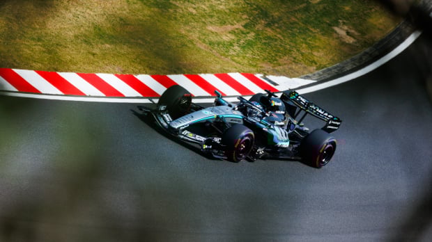 Russell, Mercedes, China — Foto: © IMAGO