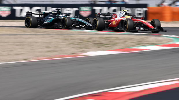Russell, Hamilton, China, F1 — Foto: © IMAGO