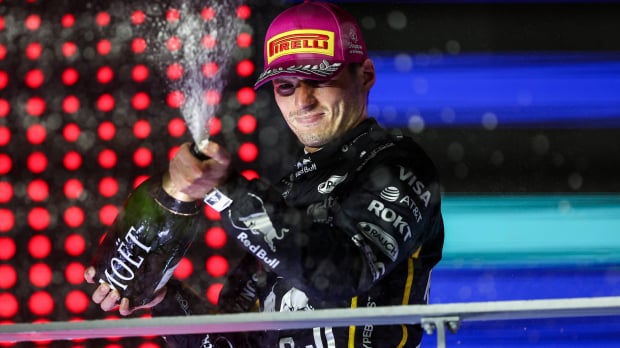 F1TV-strateeg Ruth Buscombe ziet geheim wapen voor Max Verstappen in Singapore — Foto: © IMAGO
