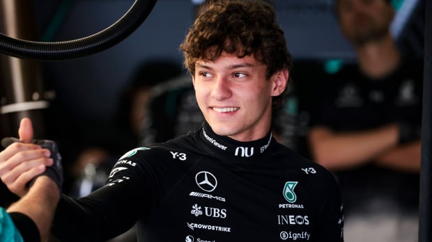 Kimi Antonelli, Mercedes, Japan, 2026 — Foto: © IMAGO