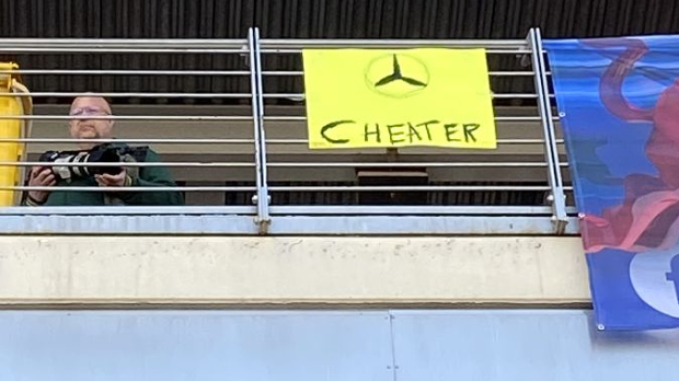 Ongenoegen fans duidelijk zichtbaar