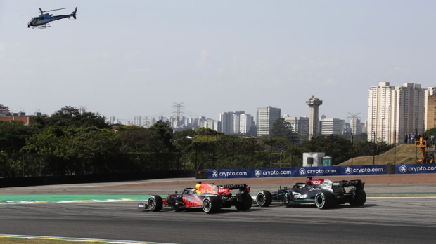 BROOOO THIS IS CHAOS”: F1 fans sent into a frenzy after crazy Brazilian Grand  Prix start