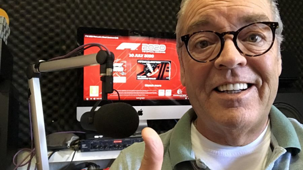 Olav Mol voorziet de nieuwe Formula 1-game met zijn commentaar van een oranje randje. 