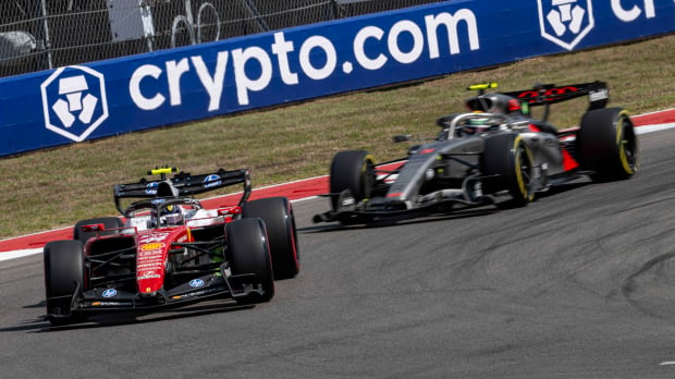 Hamilton and Bortoleto during practice in Austin — Foto: © IMAGO