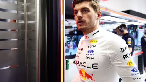 Verstappen before FP1 in Singapore — Foto: © Red Bull Content Pool