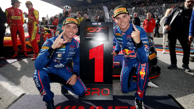 Verstappen-protegé houdt titelkansen in leven, reageert na Zandvoort-zege voor thuispubliek