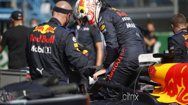 Max Verstappen at the grid on Monza — Foto: © LAT Images