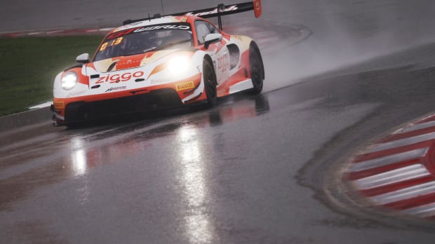 Ziggo Sport Tempesta Porsche during FP2 in Barcelona — Foto: © SRO/JEP | De Ziggo Sport Tempesta Racing-Porsche van Eddie Cheever en Peter Dempsey