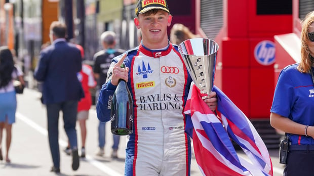 Slater after winning F3 in Hungary — Foto: © IMAGO