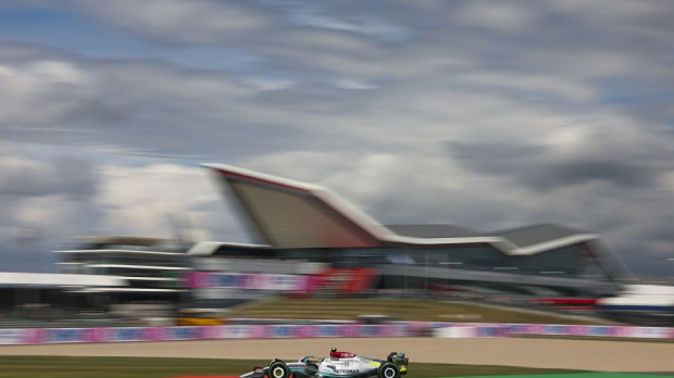 Hamilton, Mercedes, Britain, 2022 — Foto: © LAT Images