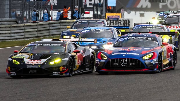 Verstappen-AMG and Red Bull-Lamborghini at 24h Nurburgring start — Foto: © IMAGO