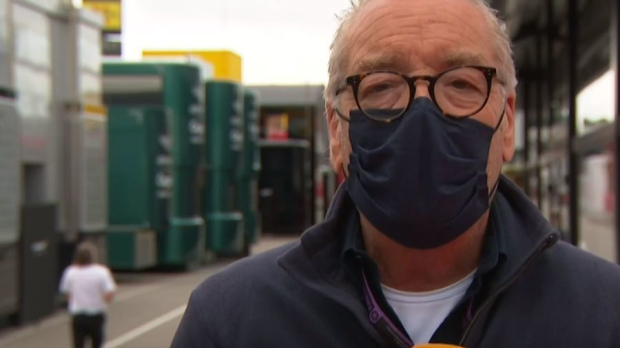 Olav Mol voor de camera van Ziggo Sport.