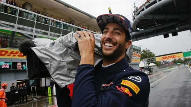 Photo: © LAT Images