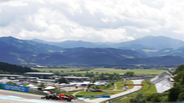 Sergio Perez in his RB16B in Austria — Foto: © LAT Images