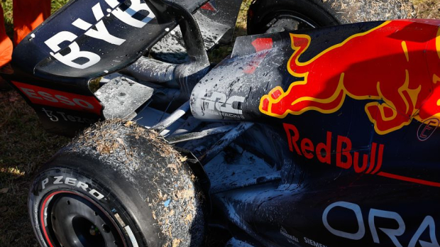 The broken RB18 of Max Verstappen in Australia