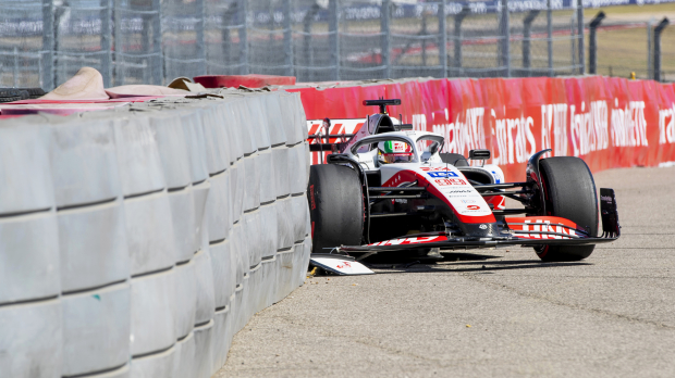 Giovinazzi crasht in VT1 in Austin