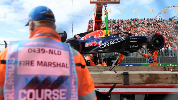 Max Verstappen after his crash at Zandvoort — Foto: © IMAGO