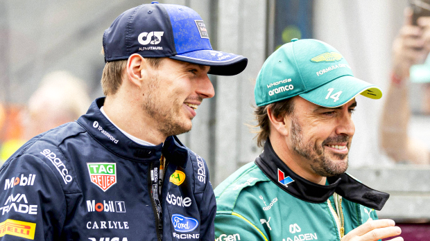 Verstappen, Alonso, socials — Foto: © IMAGO