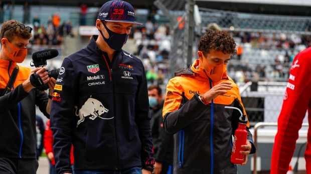 Max Verstappen en Lando Norris — Foto: © LAT Images