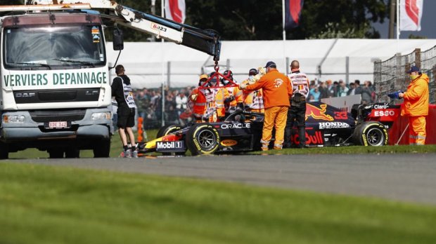 The RB16B from Verstappen after his crash at Spa — Foto: © LAT Images