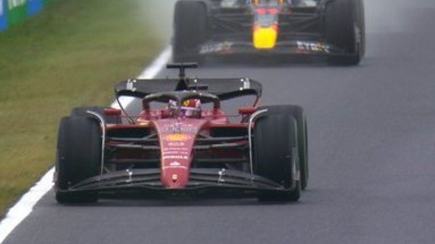 Charles Leclerc y Sergio Pérez en Japón