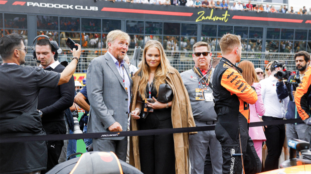 Willem-Alexander, socials