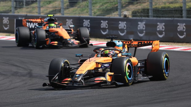 Piastri ahead of Norris at the Hungaroring — Foto: © IMAGO