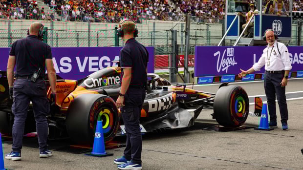 Piastri on weight bridge