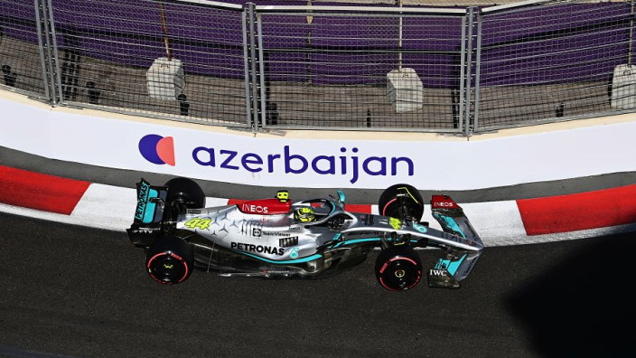 Lewis Hamilton: Es la carrera más dolorosa que he vivido
