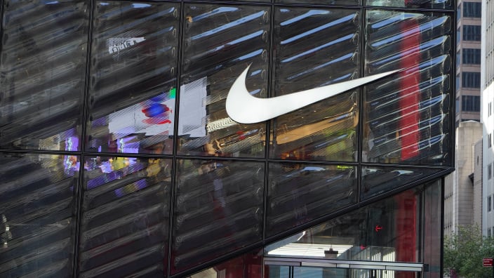 Nike 'in talks' with F1 over entering sport