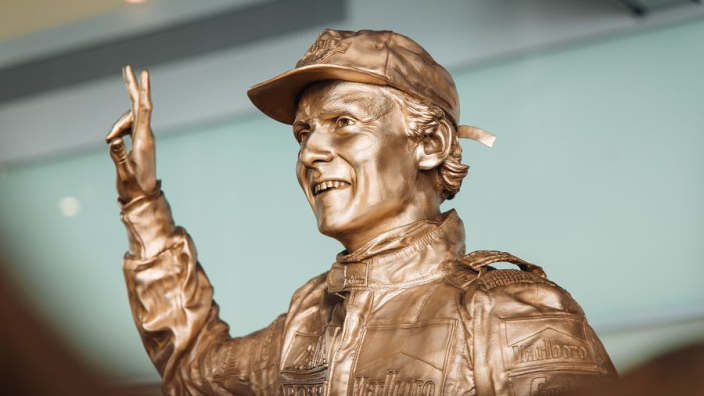 McLaren unveil Lauda tribute sculpture