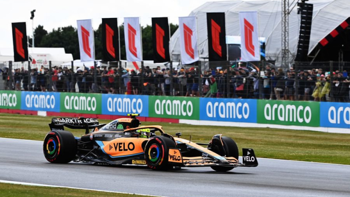 VIDEO: El problema de McLaren para cambiar una llanta de Lando Norris