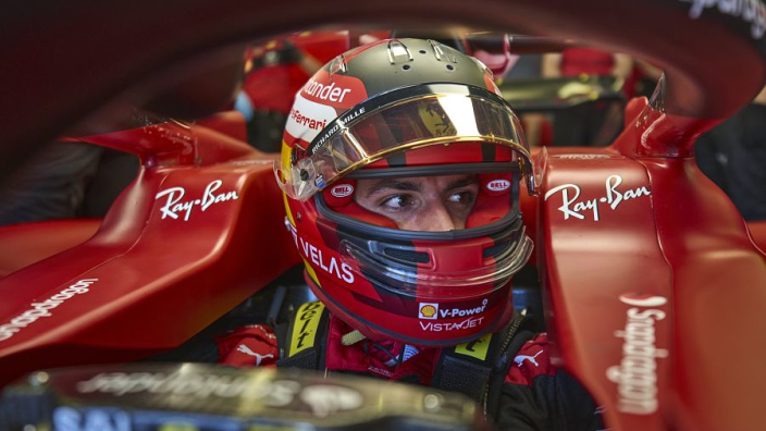 Sainz plus à l'aise dans une Ferrari "davantage à son goût"