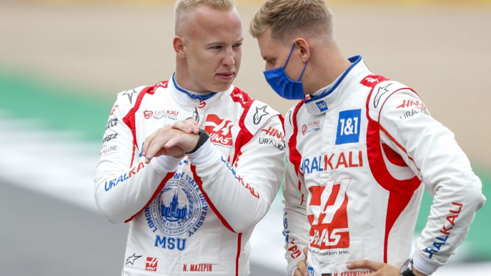 Mazepin en Schumacher moeten zich melden bij de stewards na incident kwalificatie