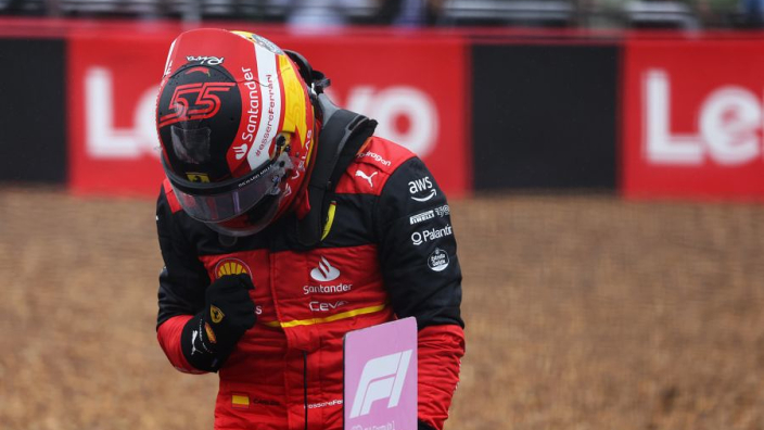 Sainz verrast door eerste pole positie: 'Vond de ronde niet echt bijzonder'