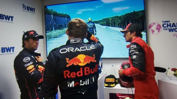 VIDEO: La reacción de Checo, Sainz y Verstappen al choque de Hamilton