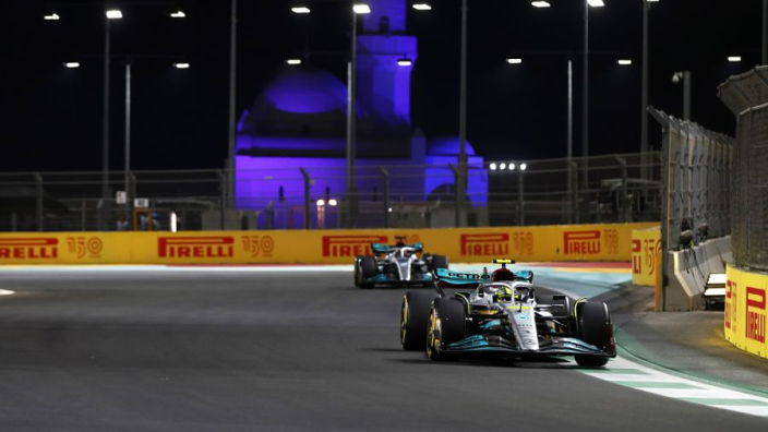 Hamilton ontevreden over snelheid Mercedes: "Niks aan veranderd"