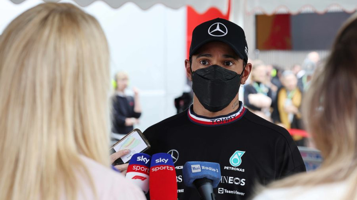Rosberg ziet strijdbare Hamilton: "Hij wil George nooit meer voor zich zien"