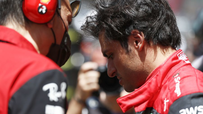 Ferrari ontvangt dankzij Sainz flinke boete van FIA voor hinderen Stroll