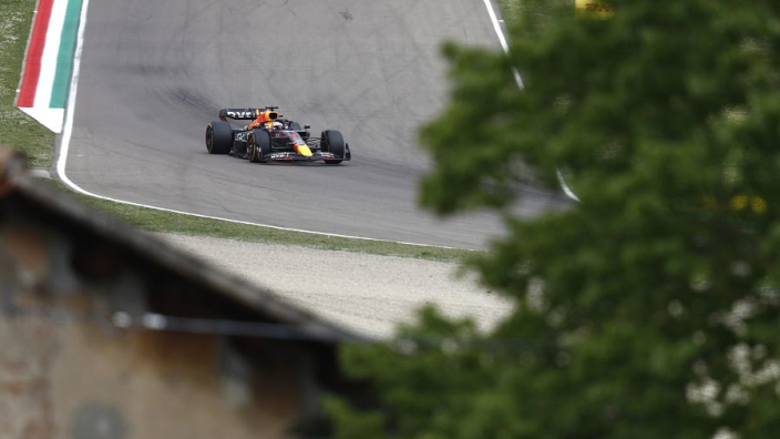 Verstappen wint sprintrace Imola, Wolff baalt van 'pijnlijke situatie' Mercedes | GPFans Recap