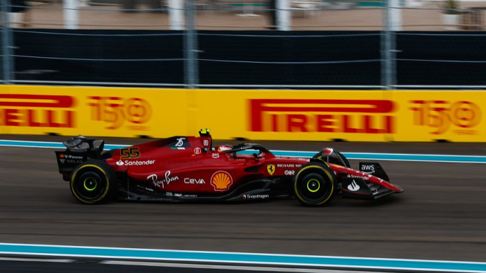 'FIA geeft Ferrari groen licht na vragen van concurrentie over 'illegale' vloer'