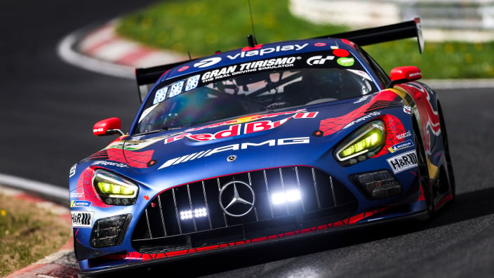 LIVE | Verstappen in de 24h Nürburgring: volg hier de uitzending, zijn onboard en live timing