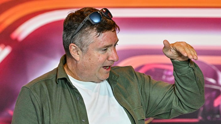 Sky F1 commentator David Croft apologises live on air for remarks about former F1 star
