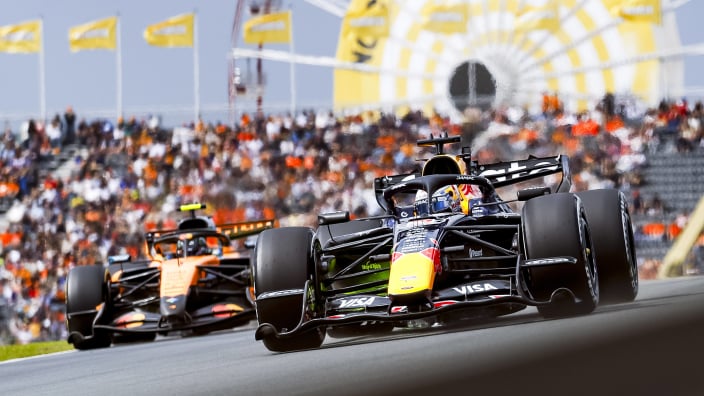 Antonelli de snelste tijdens training in Zandvoort, Verstappen zit er totaal niet bij
