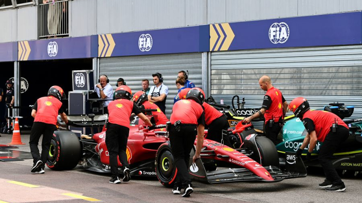 Lammers verdedigt Ferrari na gestuntel: "Makkelijk om Italianen chaoten te noemen"