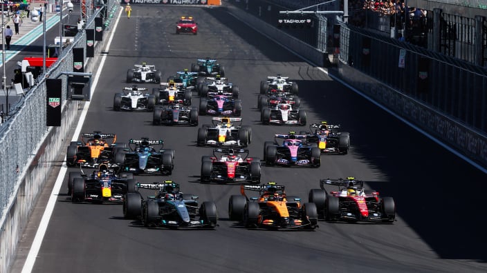 LIVE | Grand Prix van Spanje: Norris verliest leiding na slechte stop, Antonelli leidt virtueel